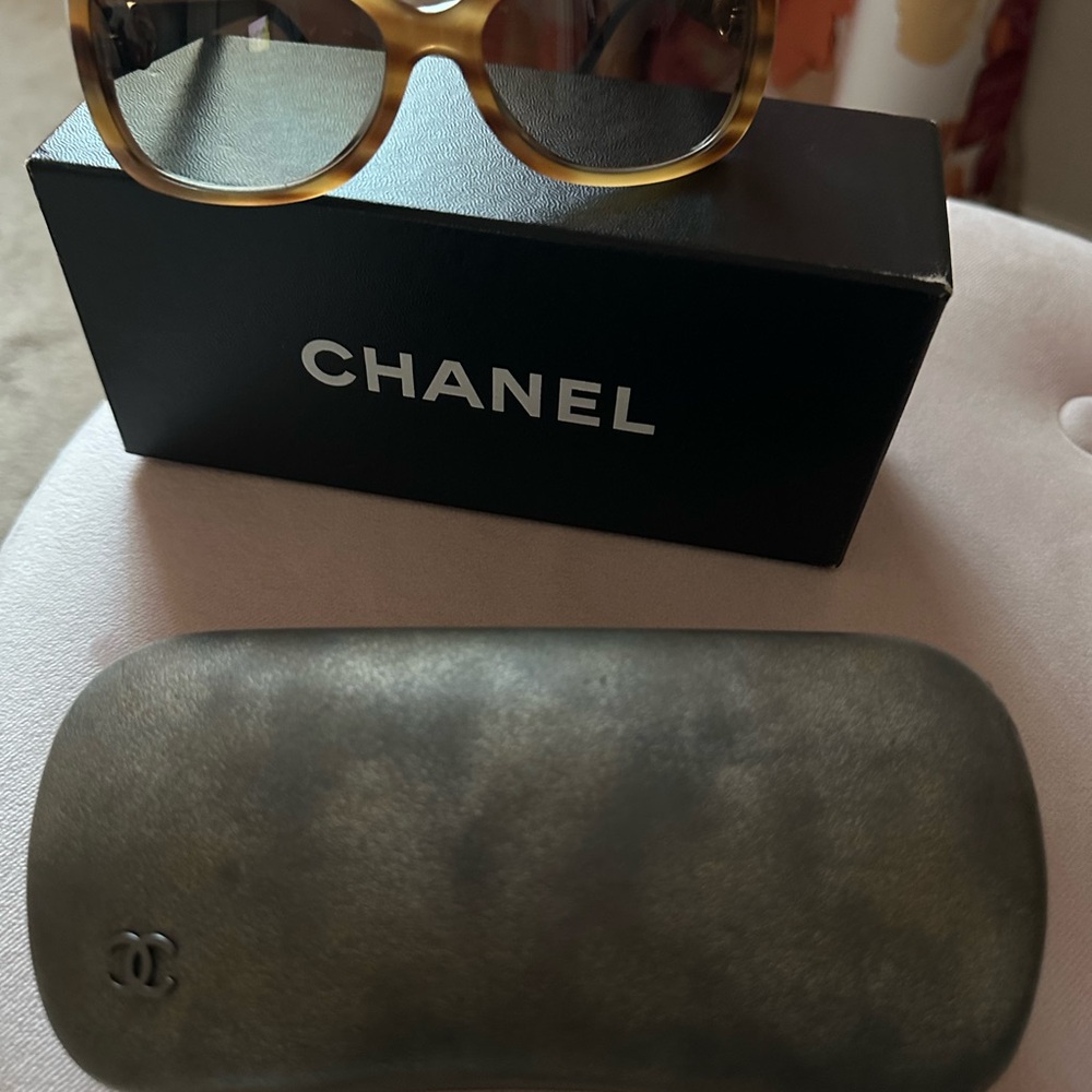 CHANEL Women's Brown Sunglasses - Picture 3 of 9